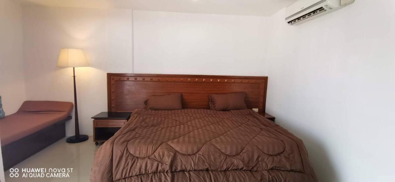 Sure Guesthouse Kamala Beach Buitenkant foto