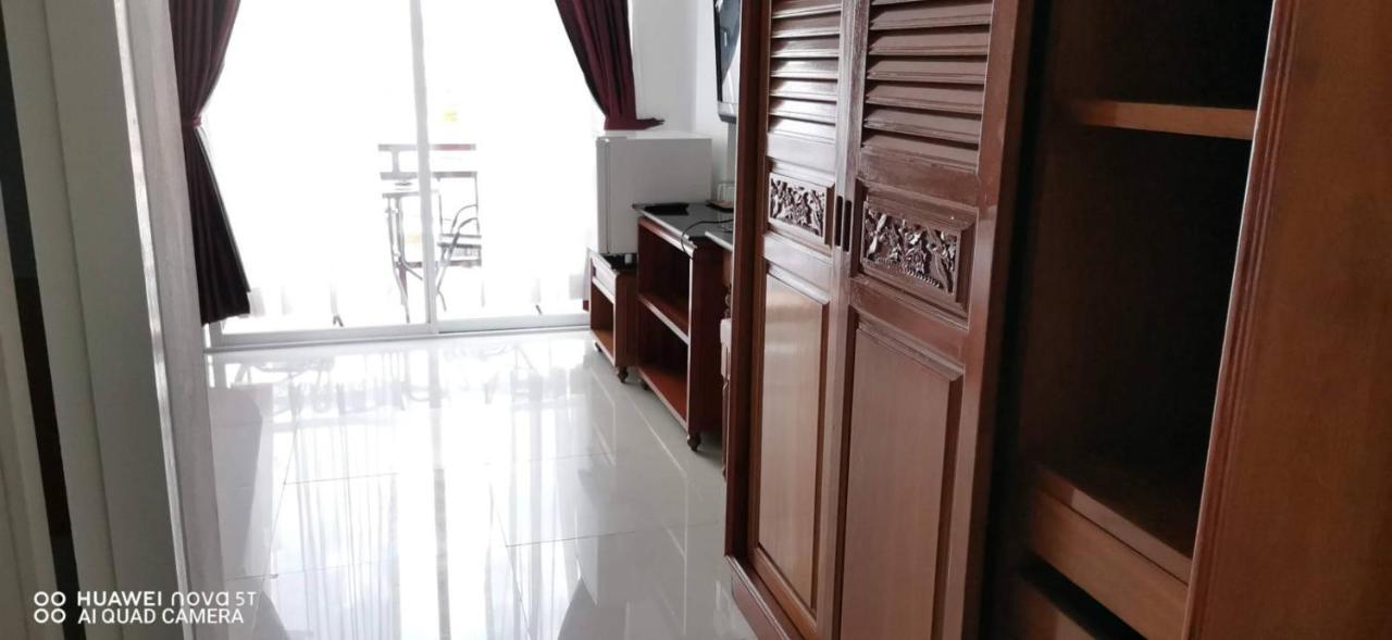 Sure Guesthouse Kamala Beach Buitenkant foto