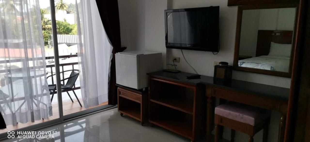 Sure Guesthouse Kamala Beach Buitenkant foto