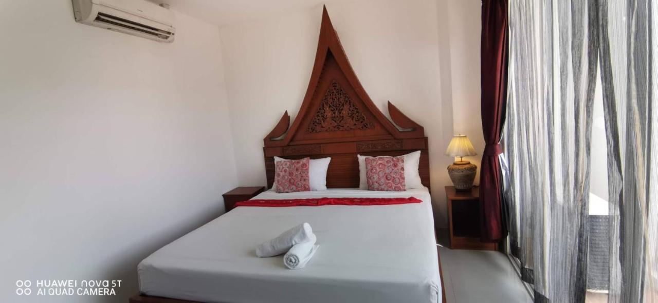 Sure Guesthouse Kamala Beach Buitenkant foto