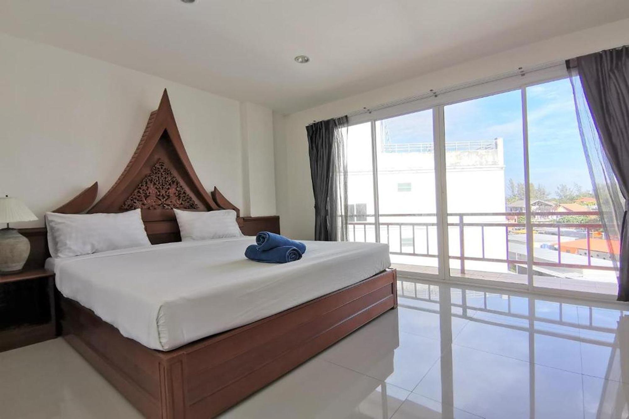 Sure Guesthouse Kamala Beach Buitenkant foto