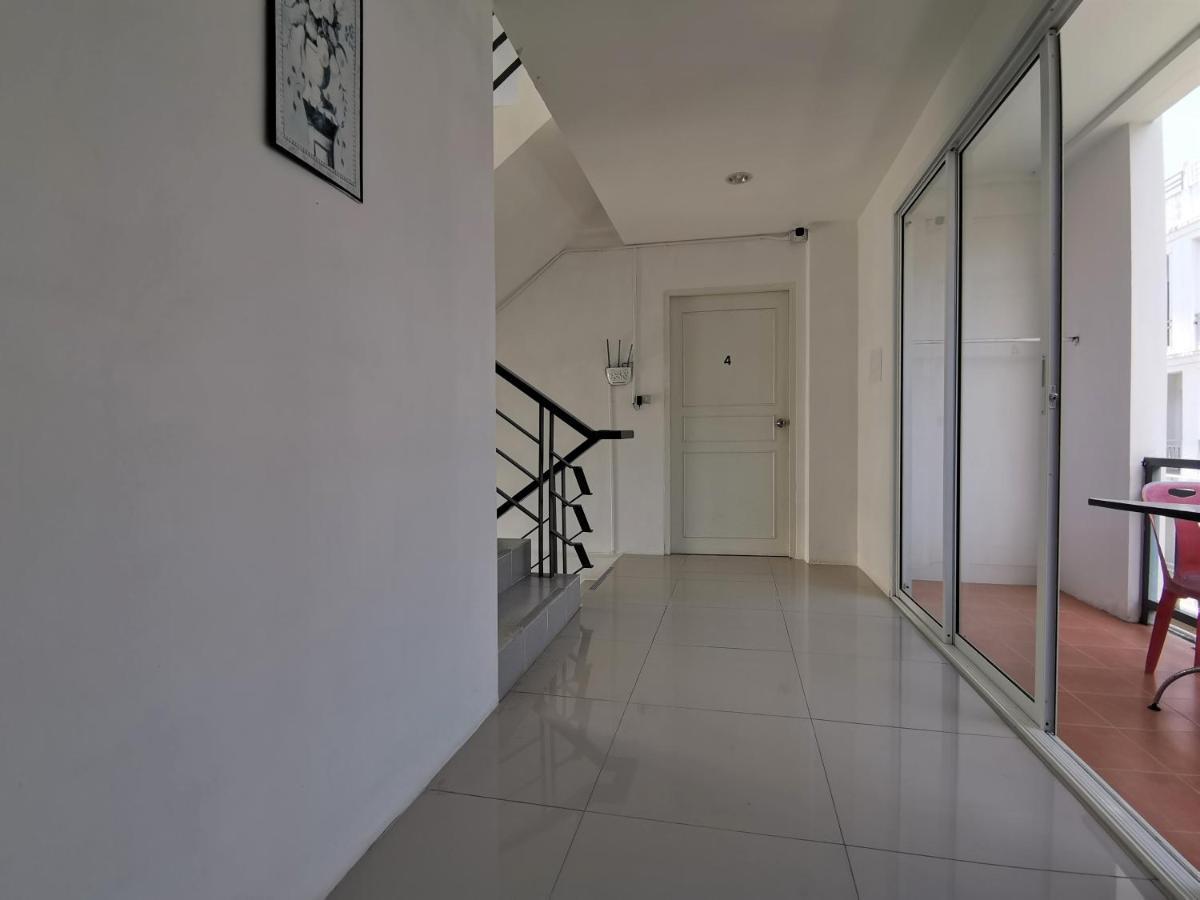 Sure Guesthouse Kamala Beach Buitenkant foto