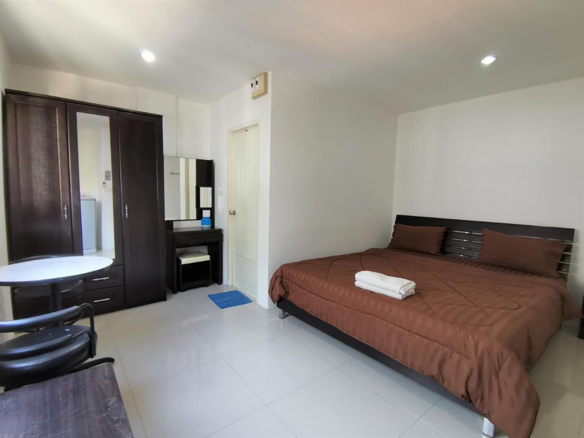 Sure Guesthouse Kamala Beach Buitenkant foto